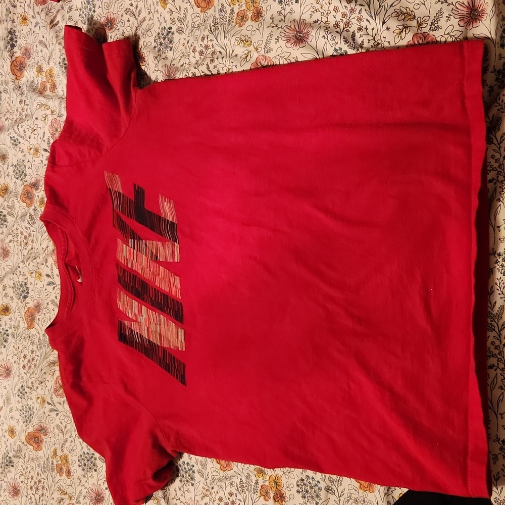 Assorted boys t-shirl. Pre-owned  good condition.